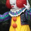 Tim Curry Pennywise IT NECA 4